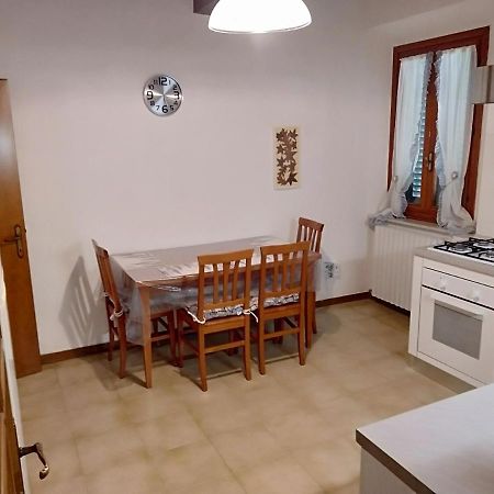 Apartamento La Casa Di Elisa Vinci Exterior foto