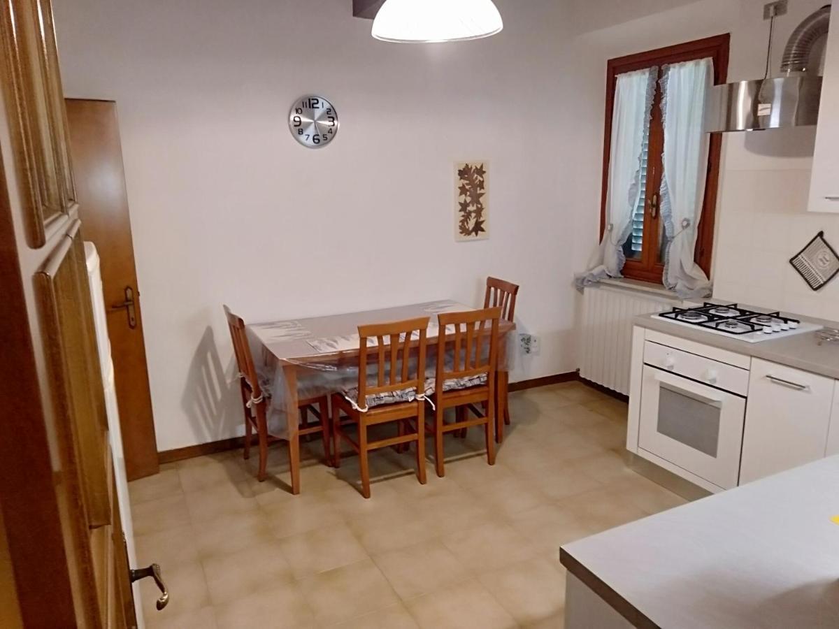 Apartamento La Casa Di Elisa Vinci Exterior foto