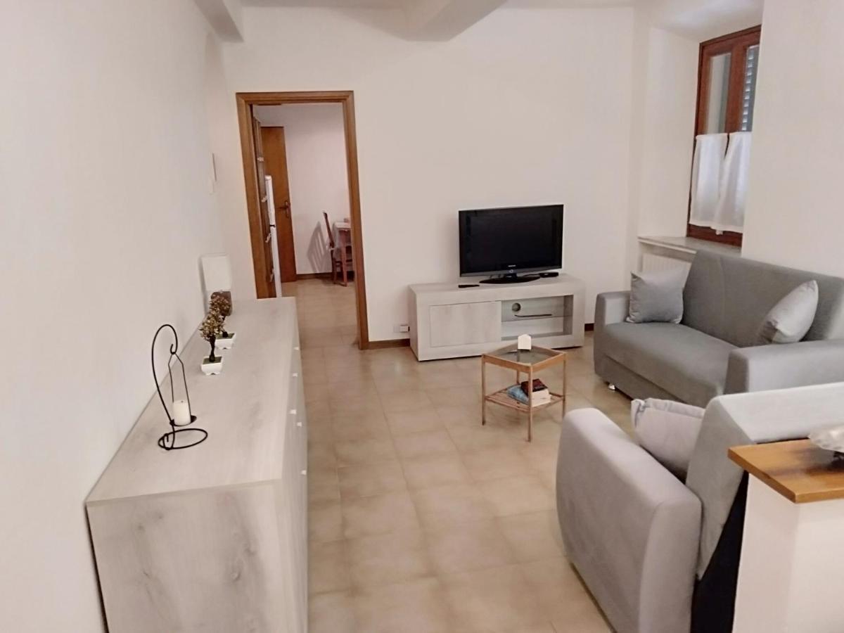 Apartamento La Casa Di Elisa Vinci Exterior foto